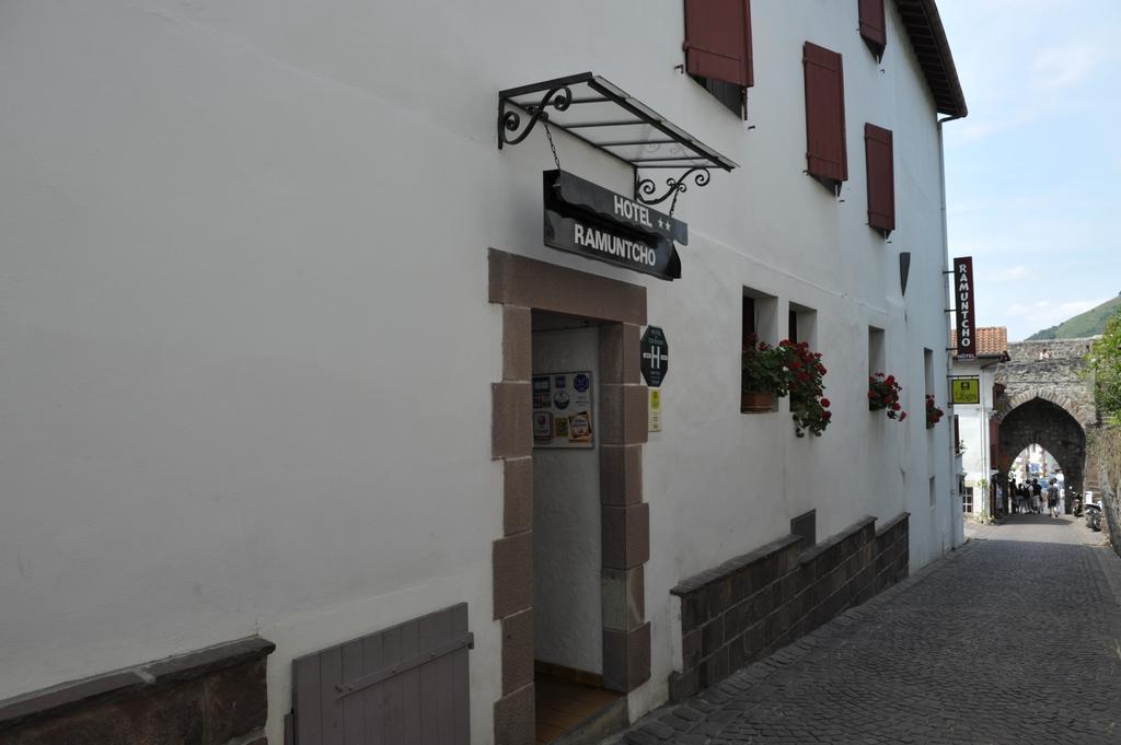 Hôtel Ramuntcho Saint-Jean-Pied-de-Port Exterior foto